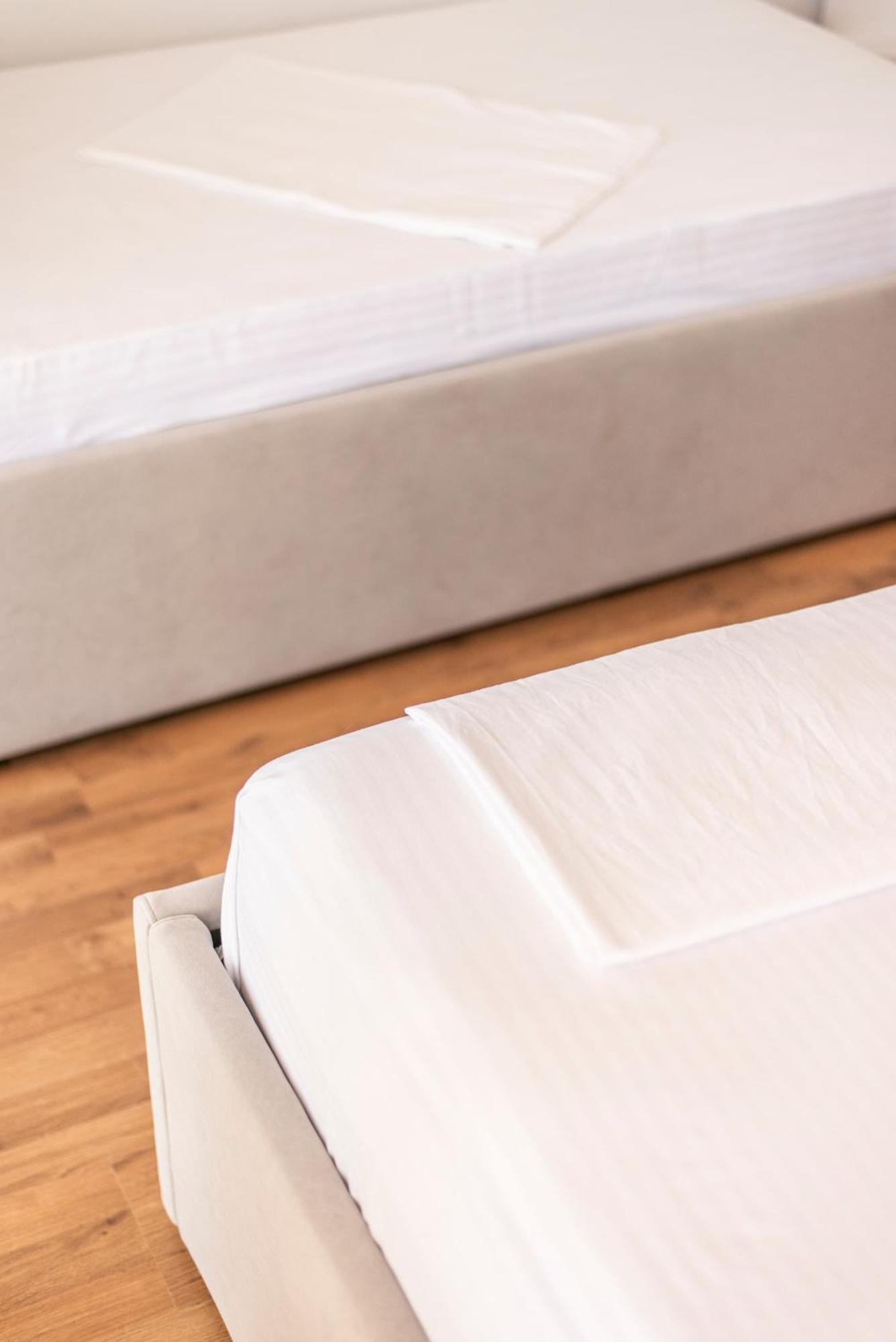 Ionio Rooms Himarë Dış mekan fotoğraf