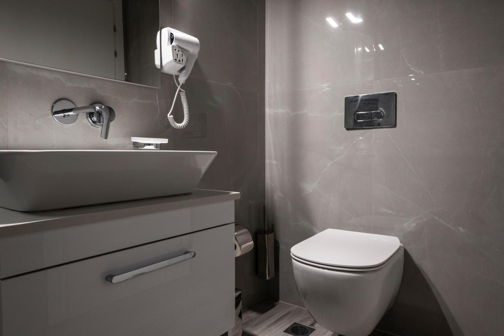 Ionio Rooms Himarë Dış mekan fotoğraf