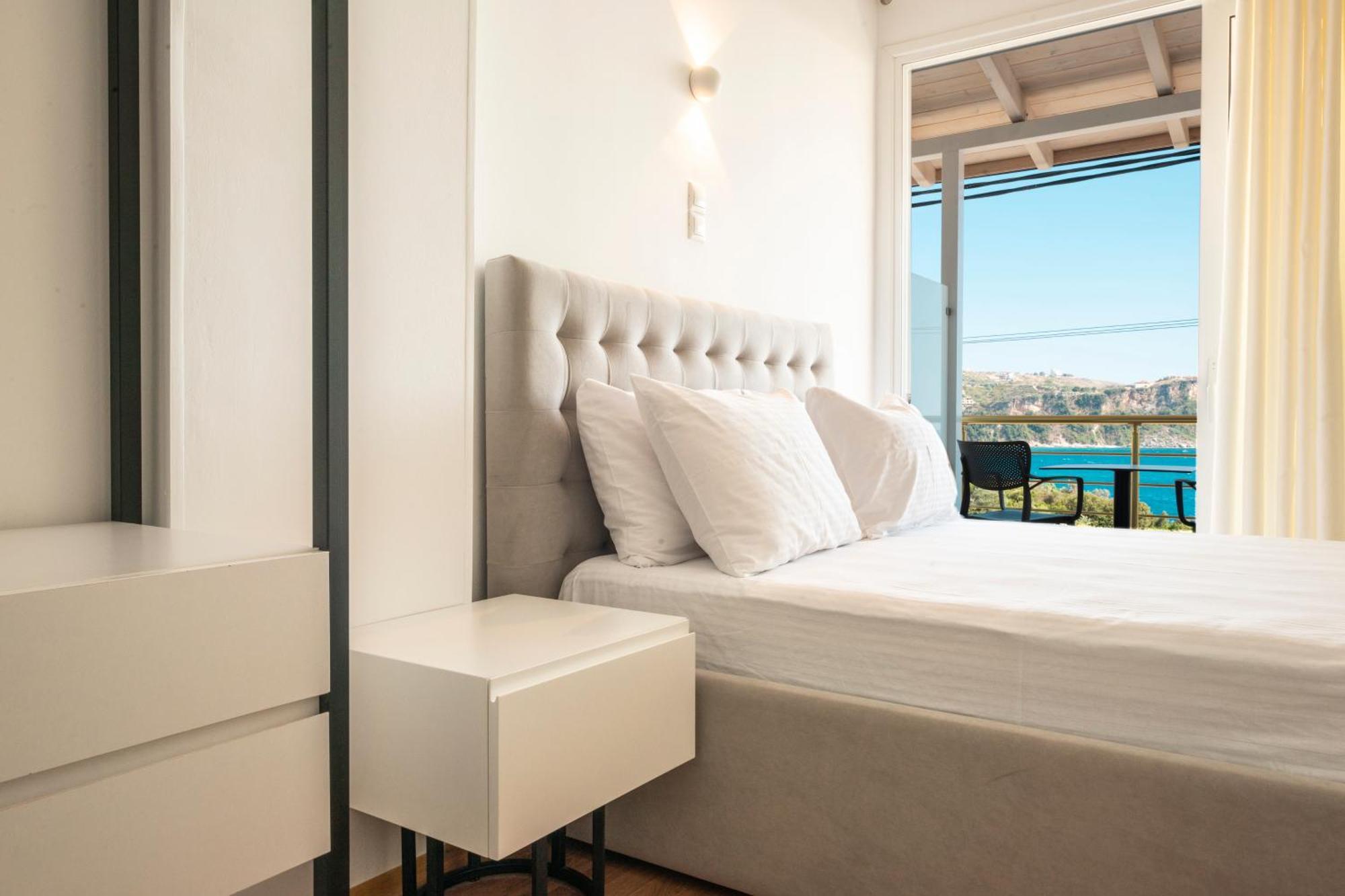 Ionio Rooms Himarë Dış mekan fotoğraf