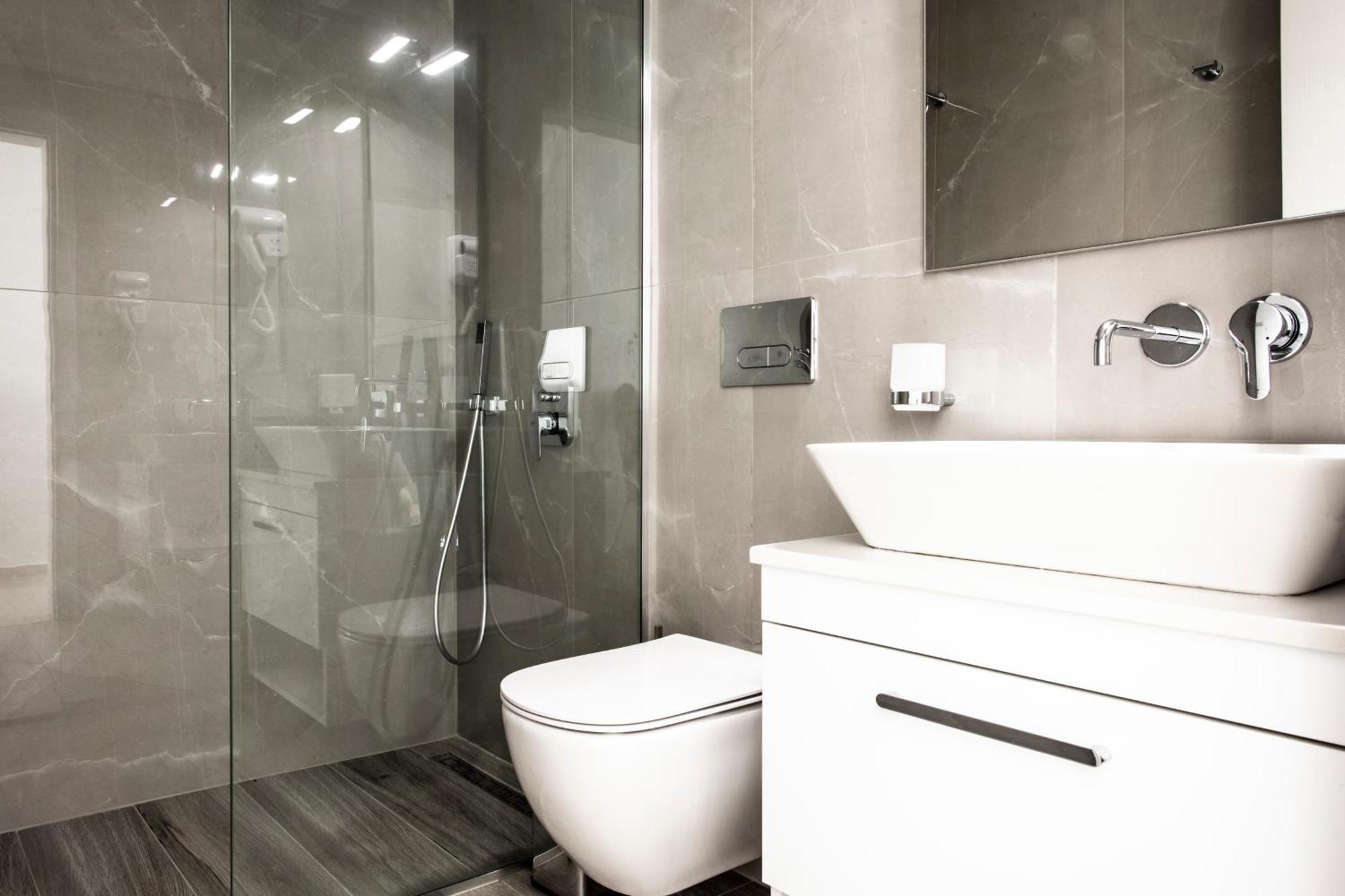 Ionio Rooms Himarë Dış mekan fotoğraf