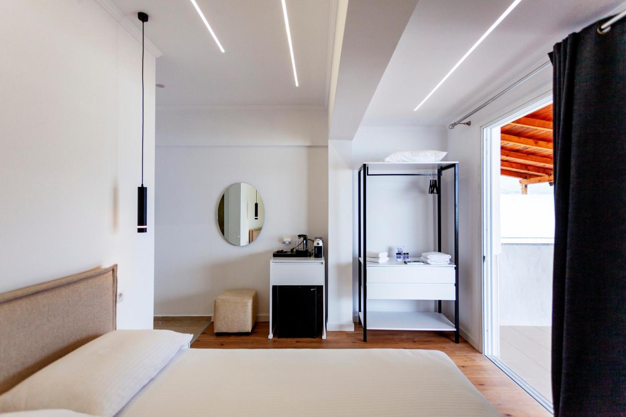 Ionio Rooms Himarë Dış mekan fotoğraf