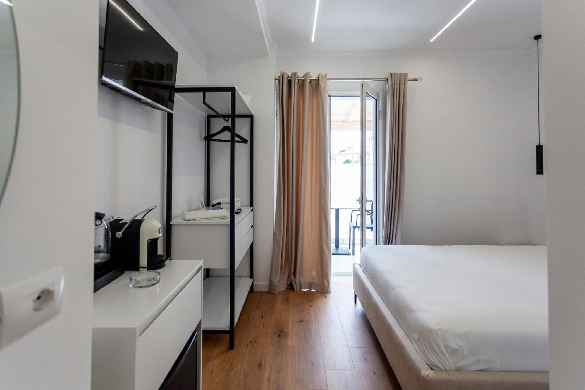 Ionio Rooms Himarë Dış mekan fotoğraf