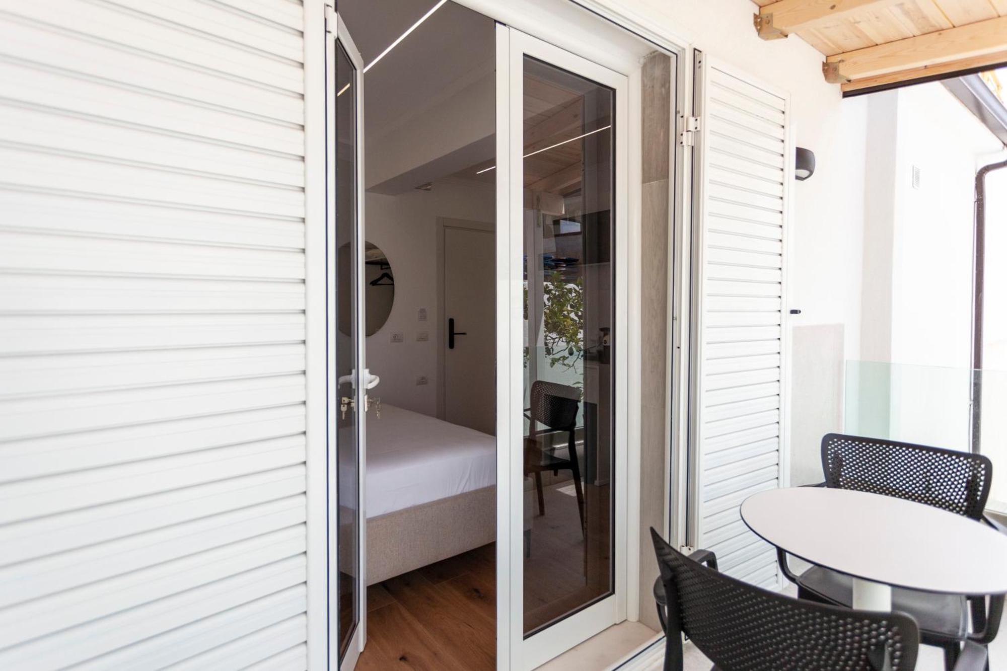 Ionio Rooms Himarë Dış mekan fotoğraf